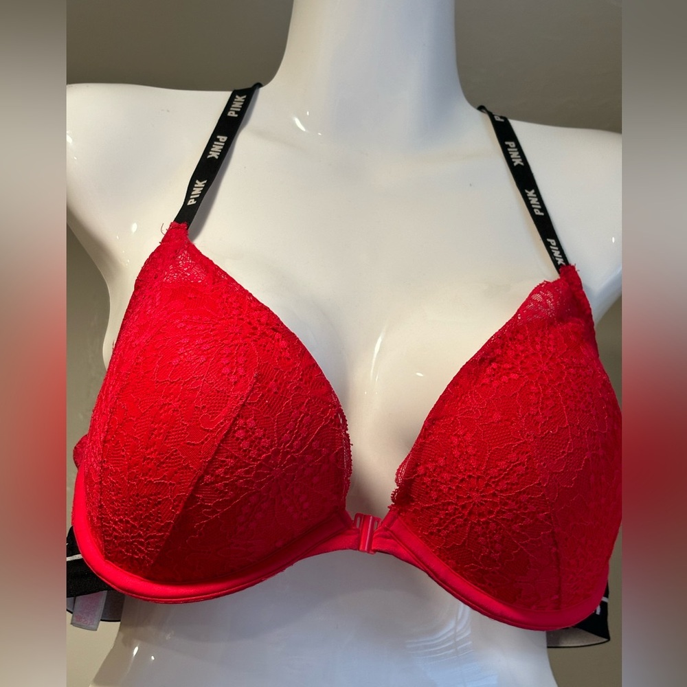 Date push up by PINK Victoria’s Secret 36D